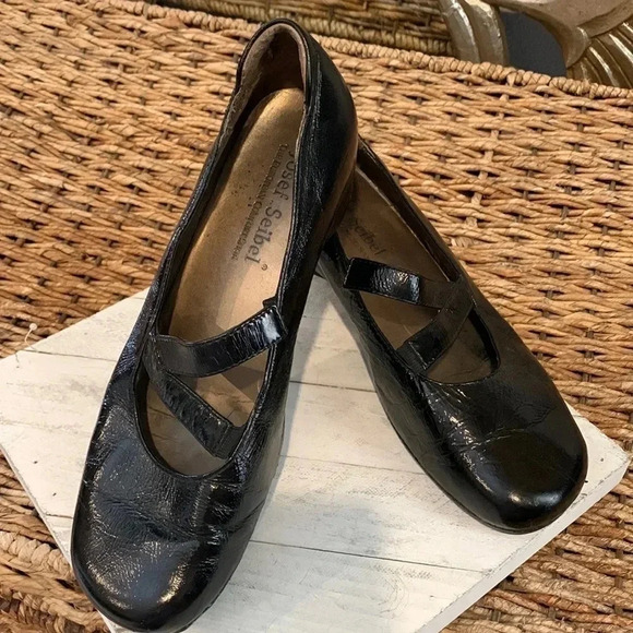 Josef Seidel  Leather Wedge Sz 40 - Picture 1 of 8